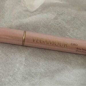 Vegamour Gro Brow Serum